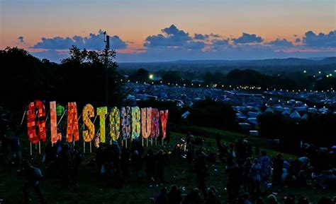 Glastonbury 2024 Headliner Betting: Taylor Swift already 1/4 .